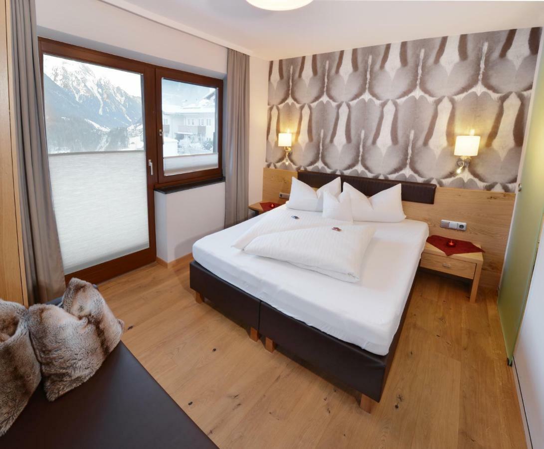 Gästehaus Oblasser Mayrhofen Zimmer foto